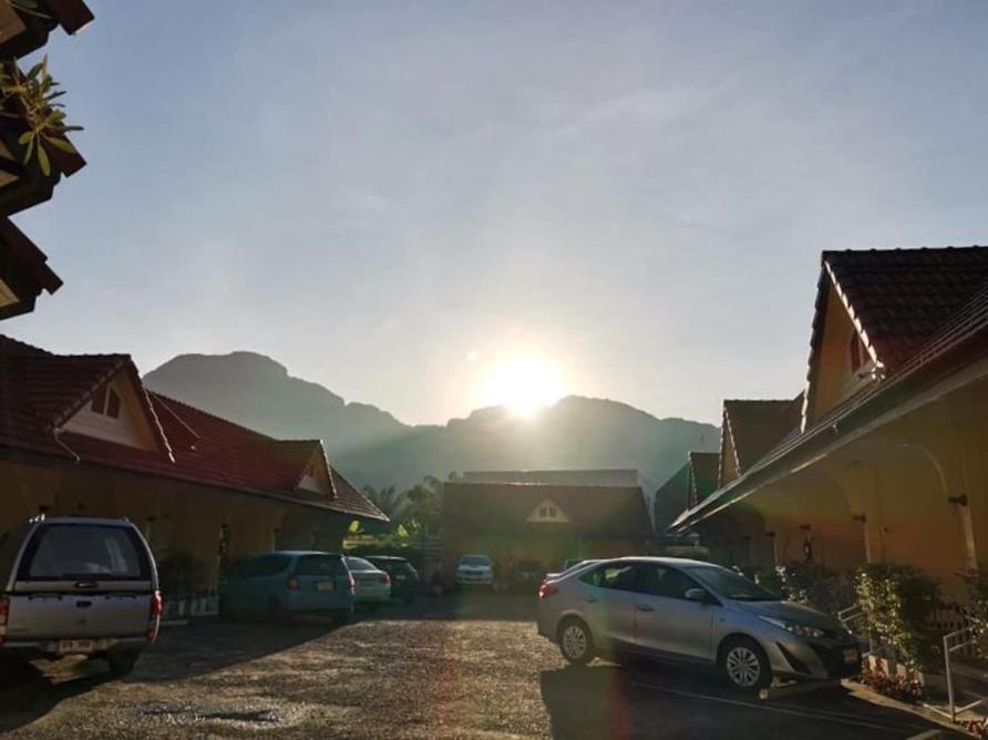 Rachawadee House Hotel Phang Nga Ngoại thất bức ảnh